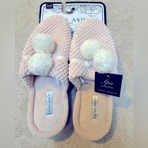 XL Laura Ashley Slippers NEW pale pink warm and comfy